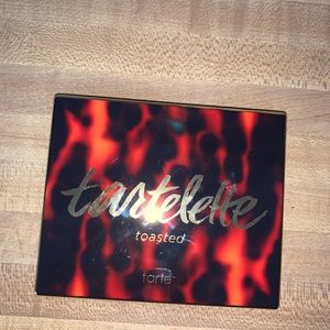 eyeshadow palette $20